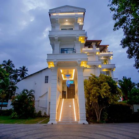 Euro Star Hotel Katunayake Exterior photo
