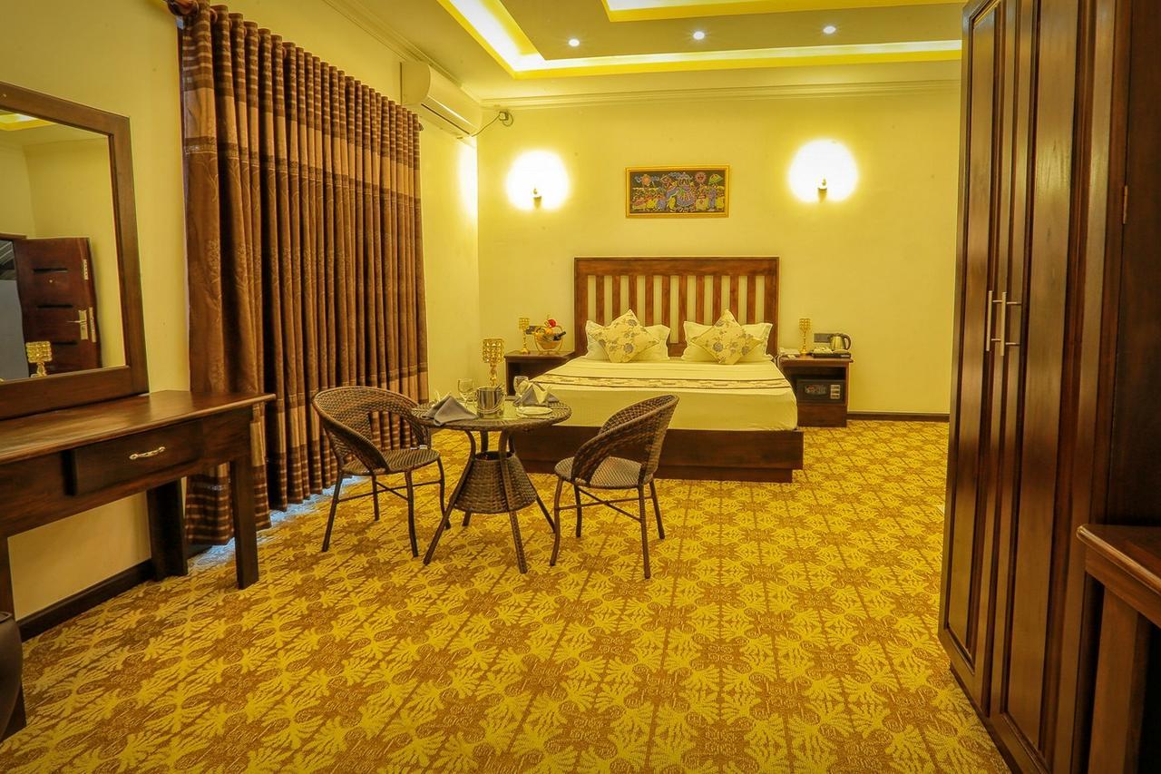 Euro Star Hotel Katunayake Exterior photo