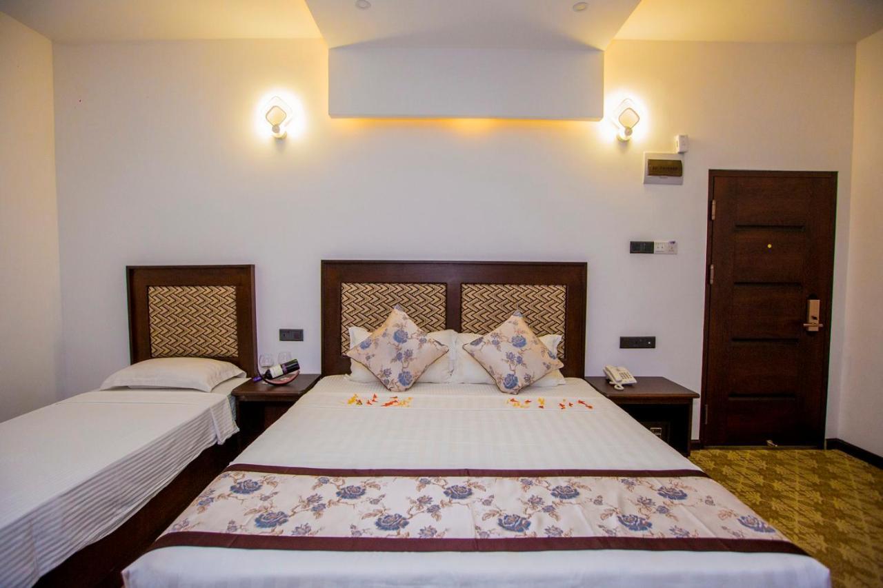 Euro Star Hotel Katunayake Exterior photo
