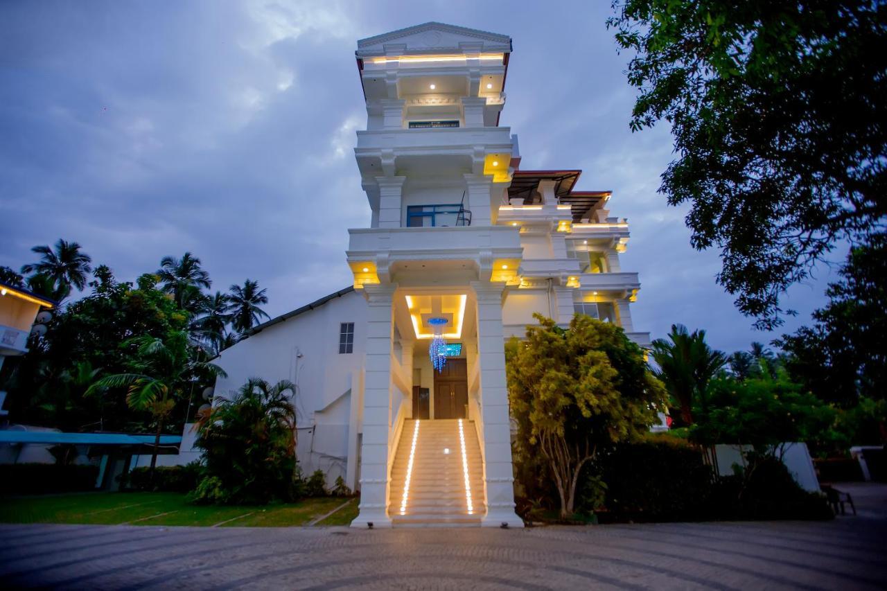 Euro Star Hotel Katunayake Exterior photo