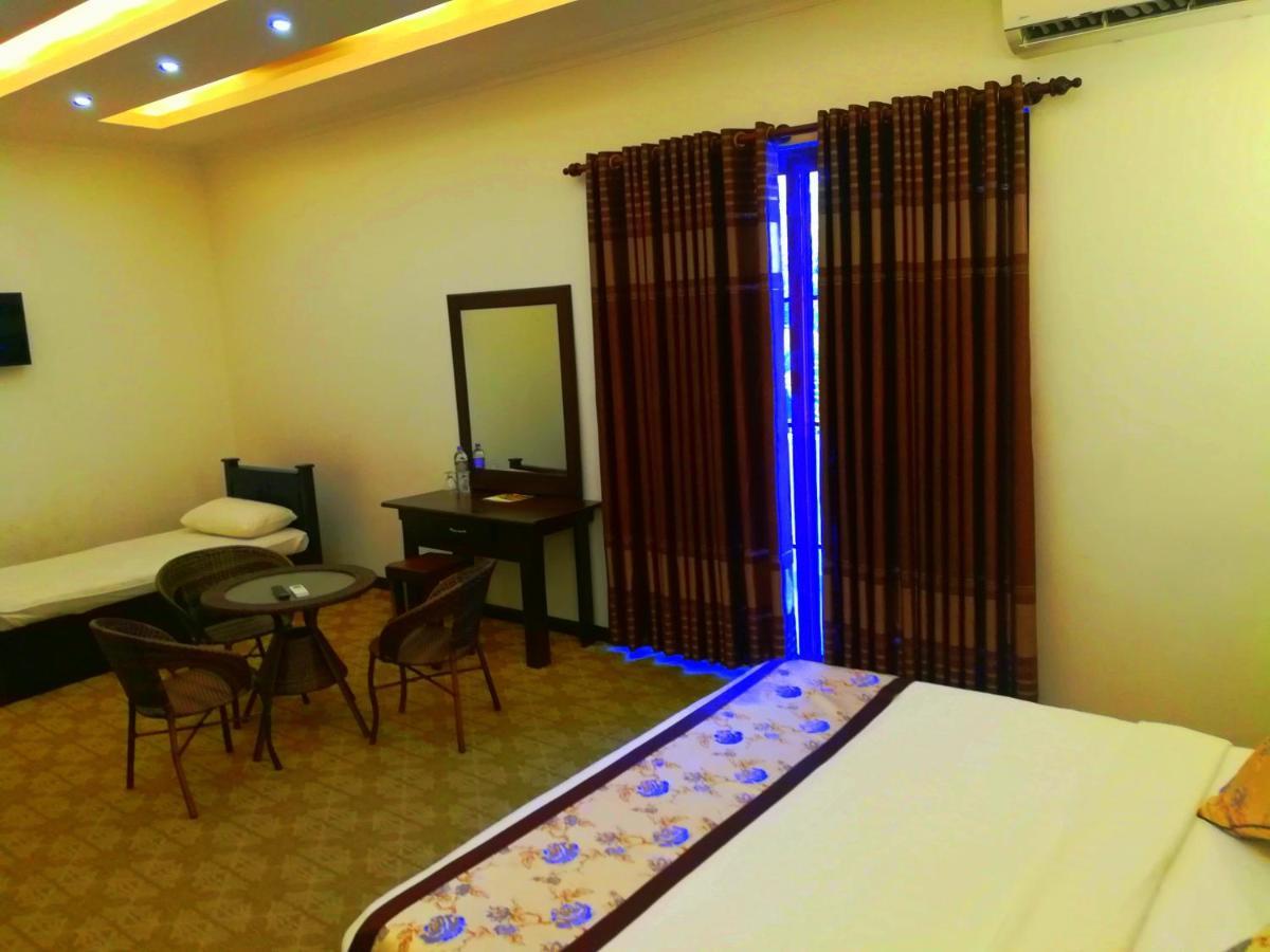 Euro Star Hotel Katunayake Exterior photo